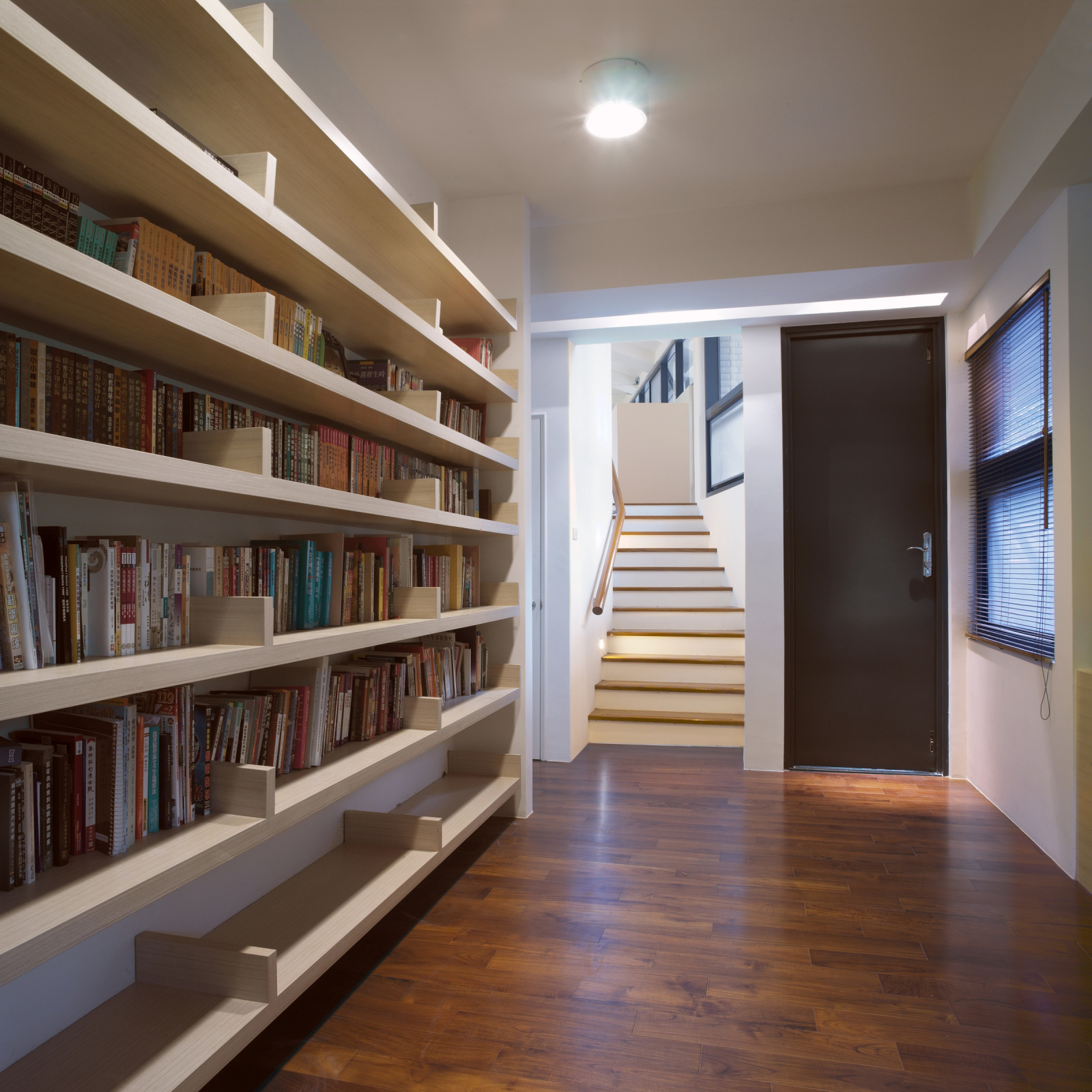 Valley Dwelling at Nanzuan