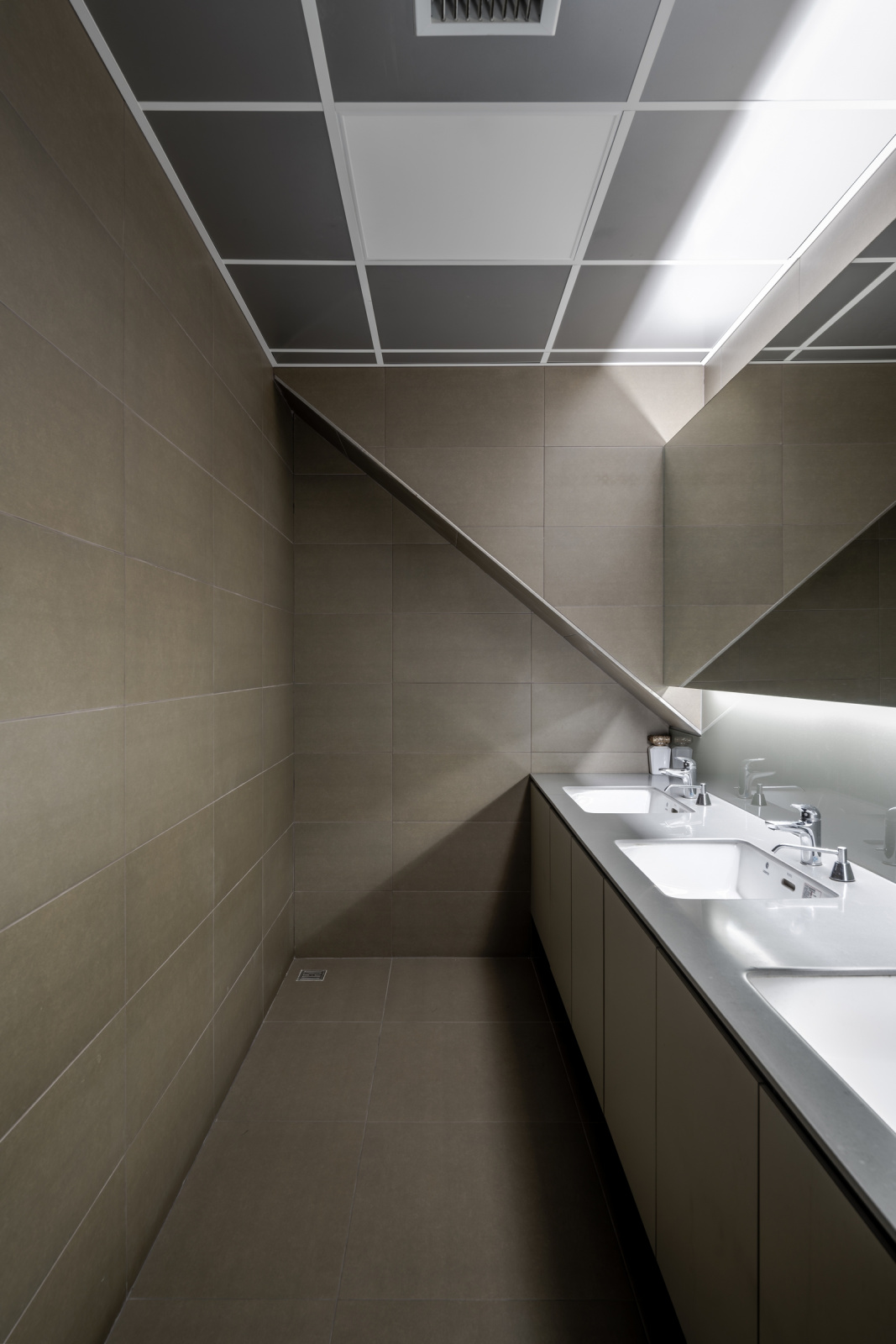 Kerry TJ Logistics Chung-Hsin Project