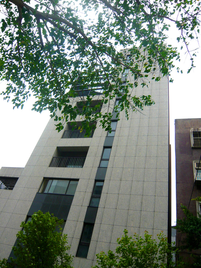 Fujing Street Apartment Building