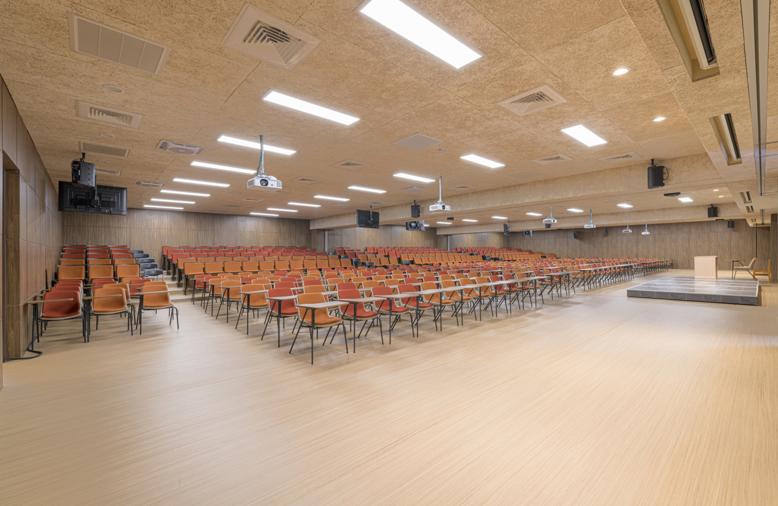 Mackay Junior College of Medicine, Nursing, and Management Classroom & Dormitory Building