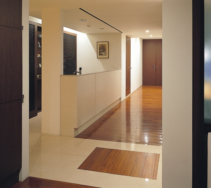 Zong-Hsiao East Road Apartment