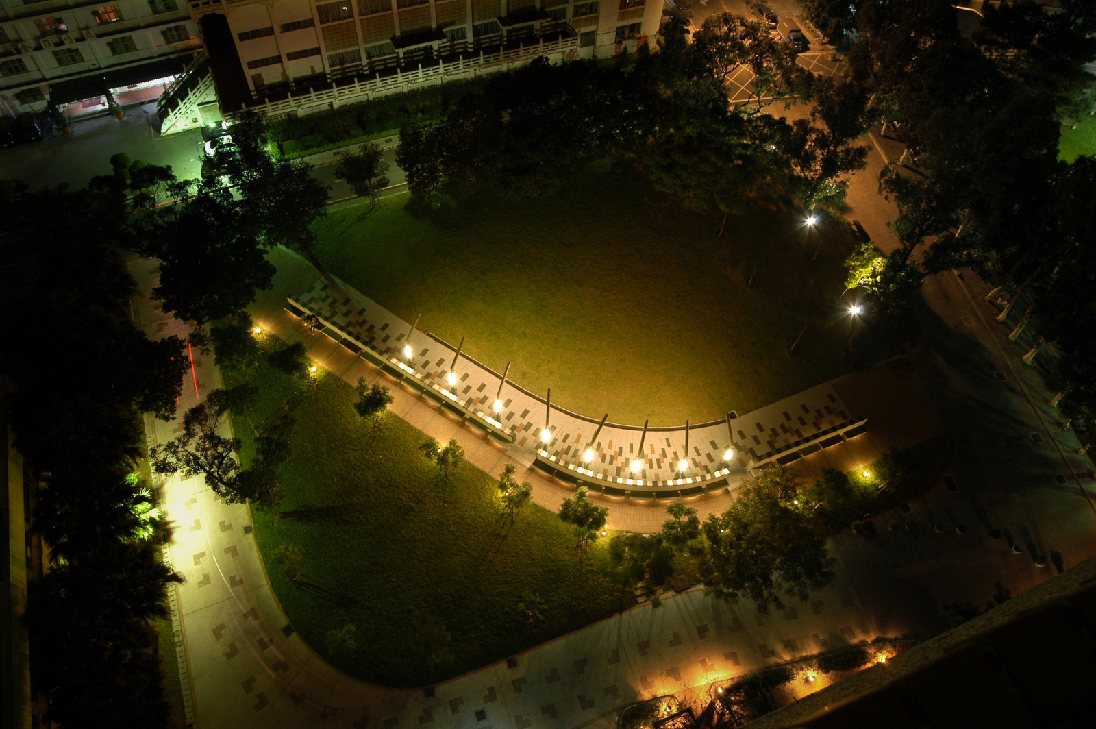 Luming plaza，National Taiwan University