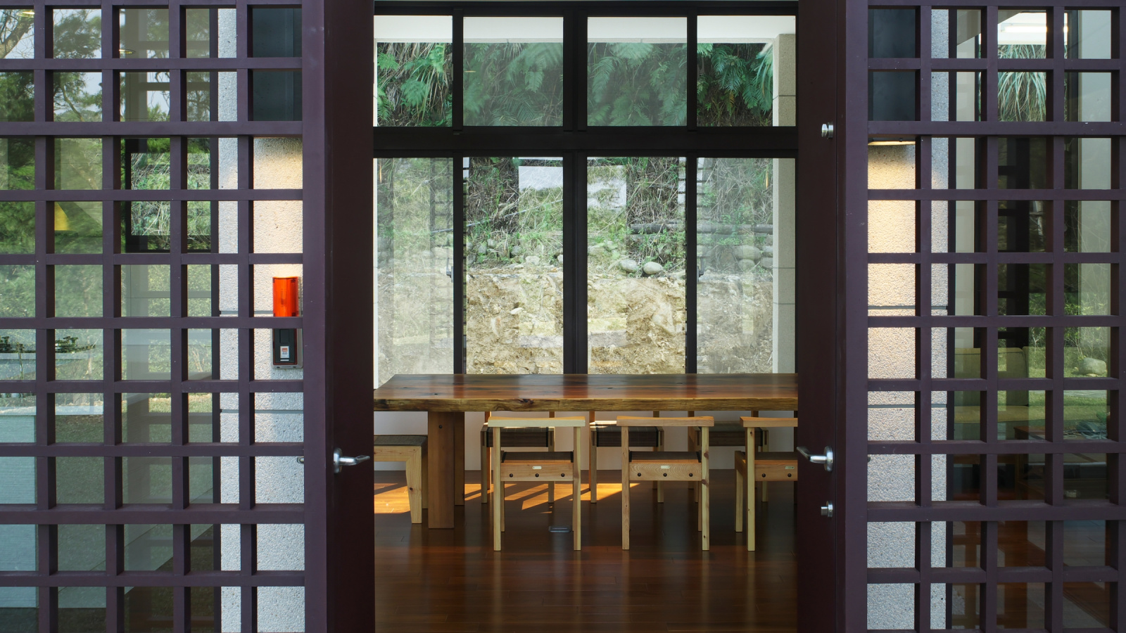 Valley Dwelling at Nanzuan