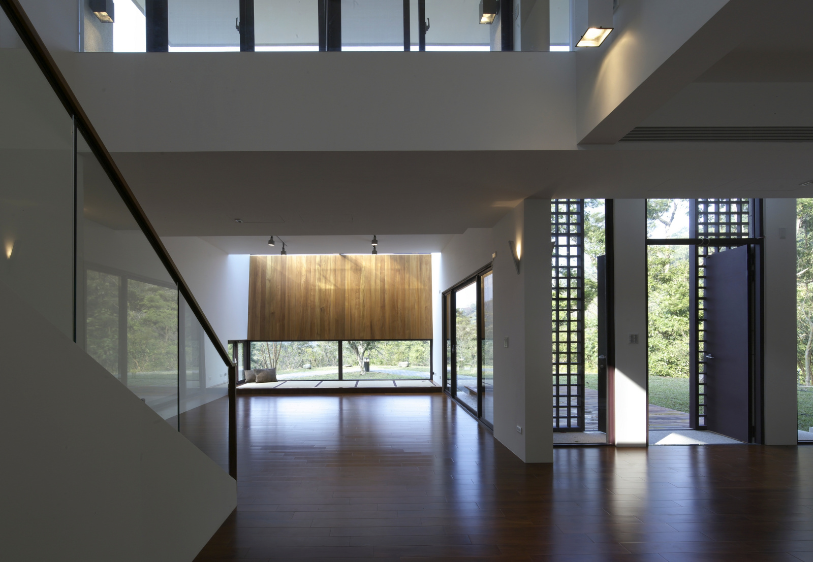 Valley Dwelling at Nanzuan