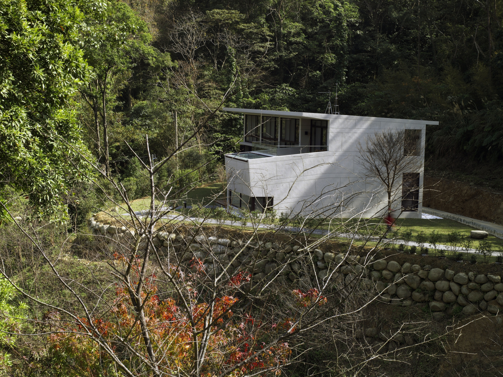 Valley Dwelling at Nanzuan