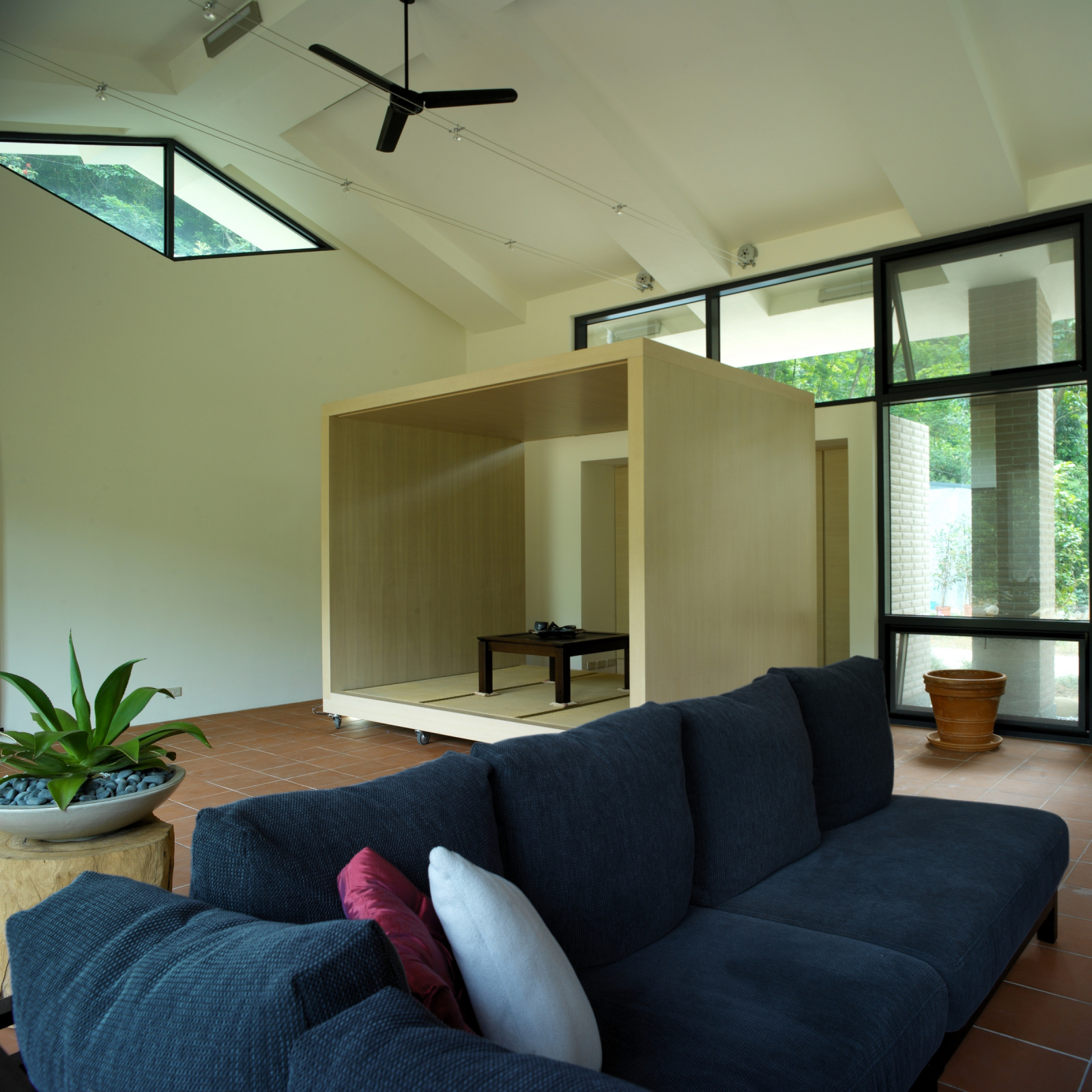 Valley Dwelling at Nanzuan